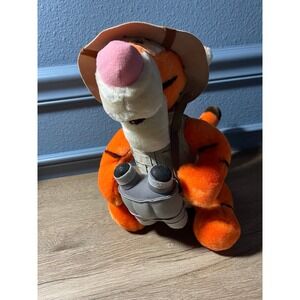 Vintage 1990s Disney Tigger Safari Plush‎ Disney World Pooh 8 1/2"